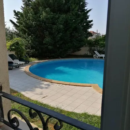 Lejlighed Pool Garden *
